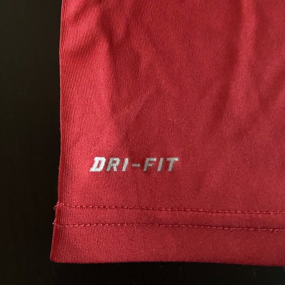 WSU Cougars Nike Dri-FIT V-Neck Tee - Picture 7 of 11